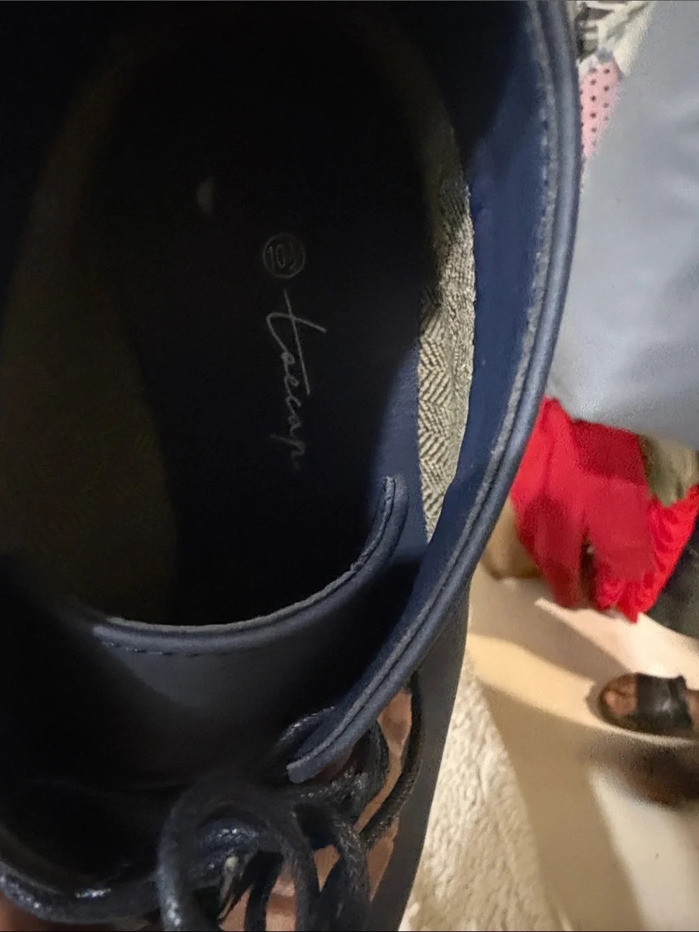 Toecap 10.5 Men's Navy Chukka Boots - Classic Lace-Up Comfort